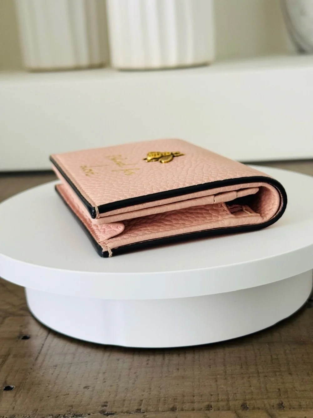 Gucci Bee “Blind for Love” Pink Leather Card Holder Wallet